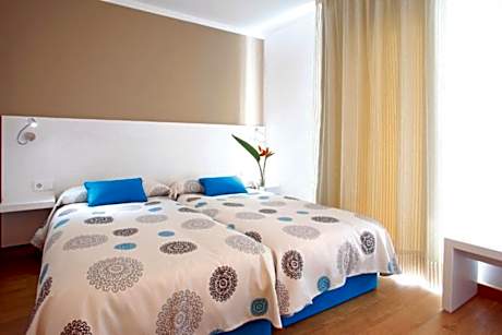 Apartment sea view 3 adults