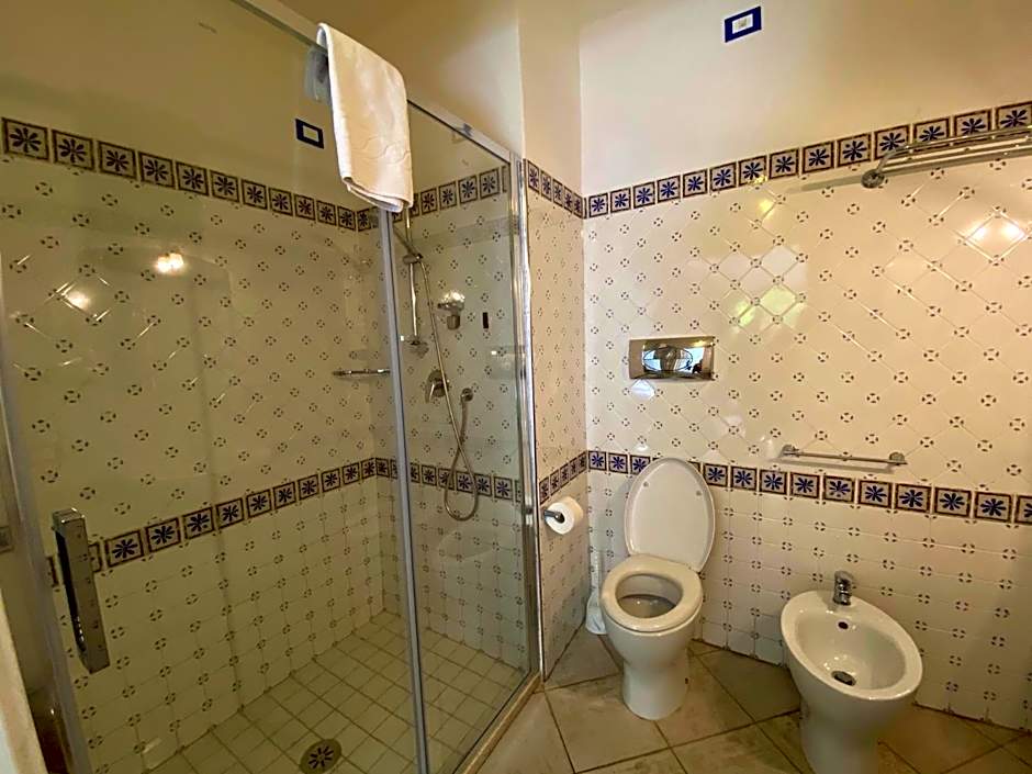 Petite Maison - Petits Appartements