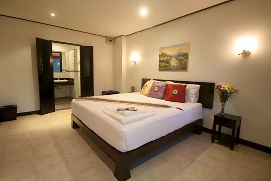 Angus O'Tool's Guesthouse