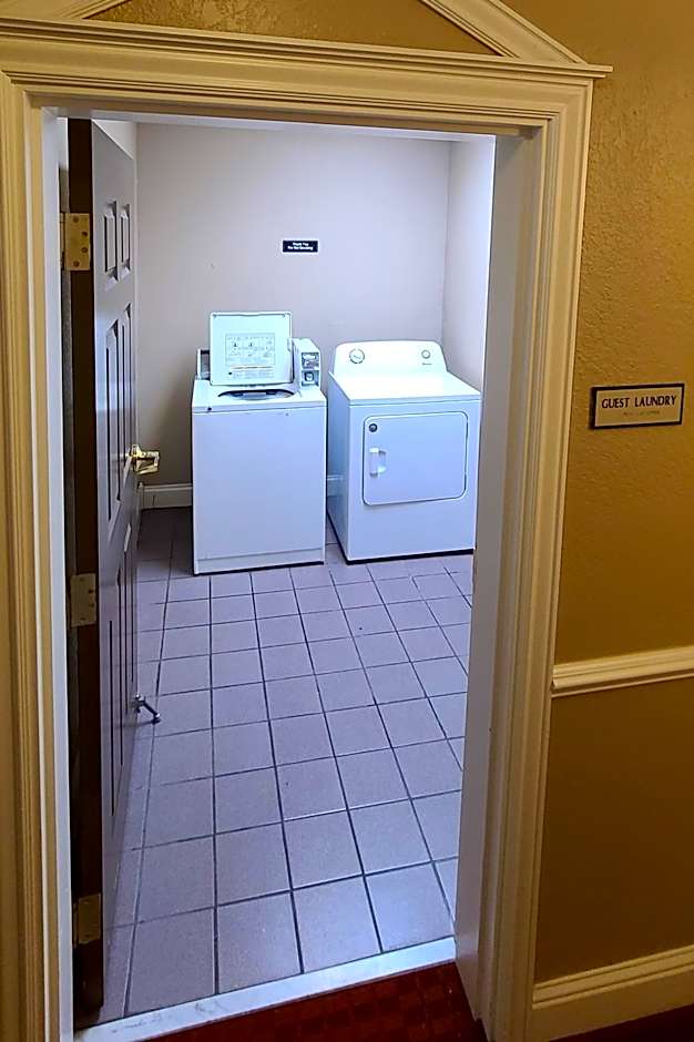 SAMIR Stay at NW Expressway