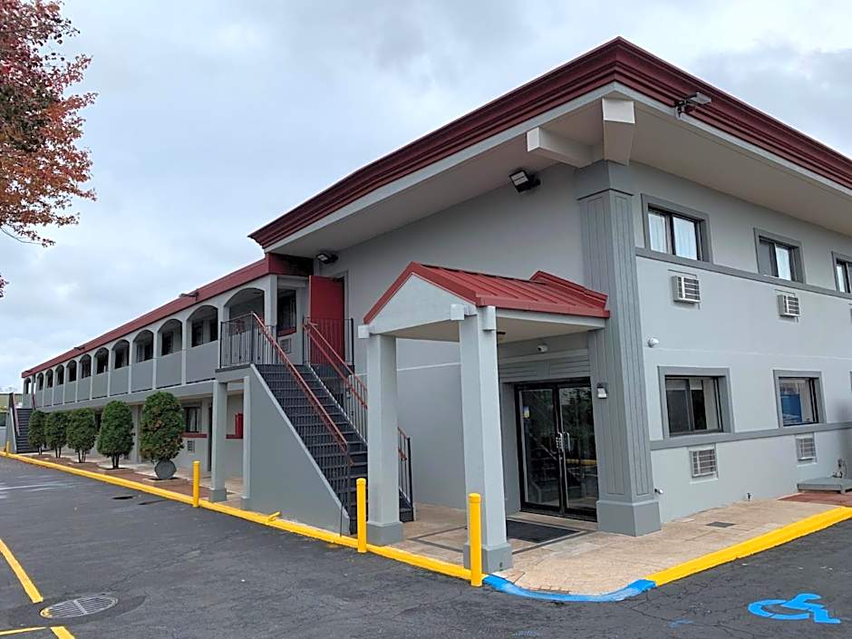Red Roof Inn Copiague