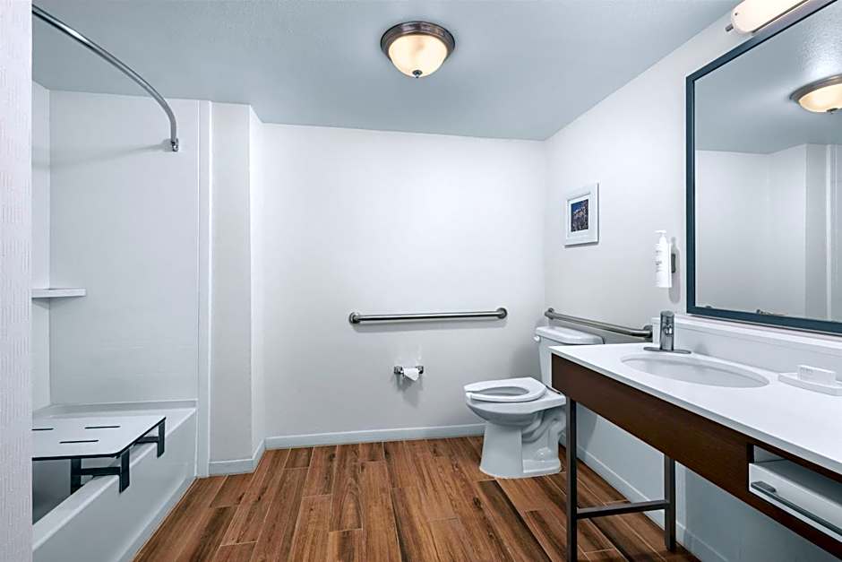 Hampton Inn & Suites Fresno