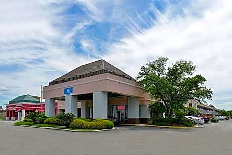 Heritage Inn by Capital O Baton Rouge I 10