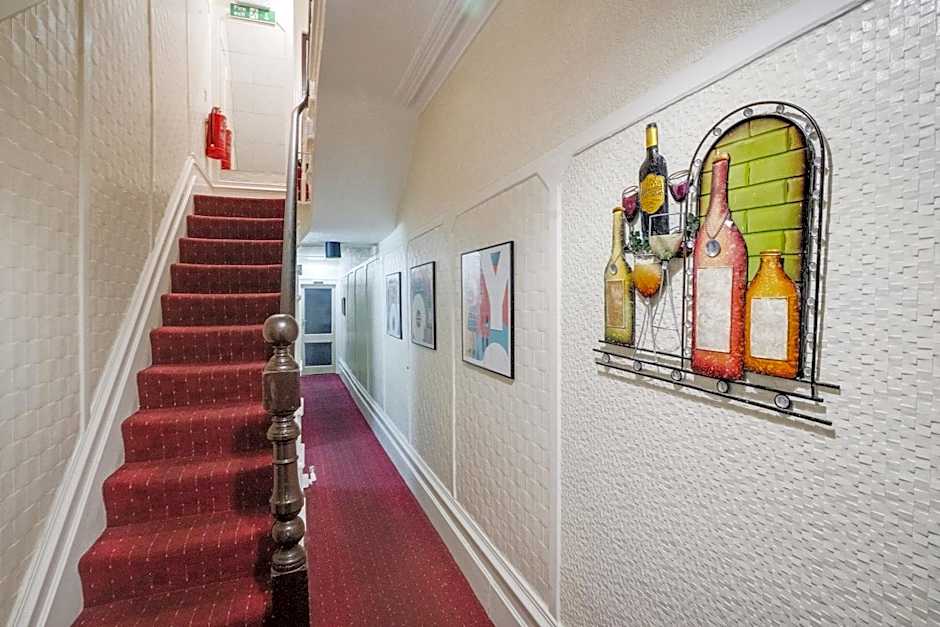 OYO St Kildas, Blackpool Central