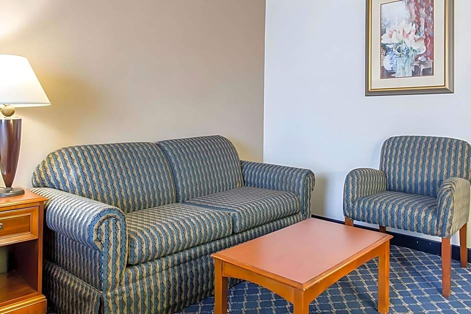 Clarion Hotel & Conference Center