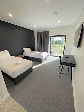 Harden Country Club Motel