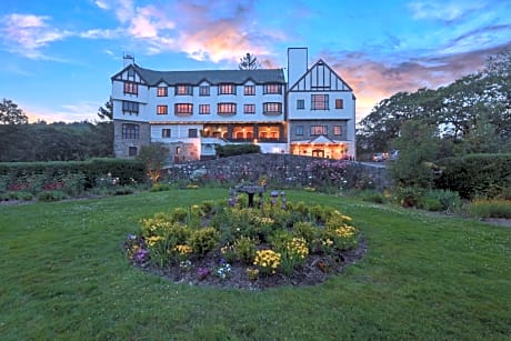 Benbow Historic Inn