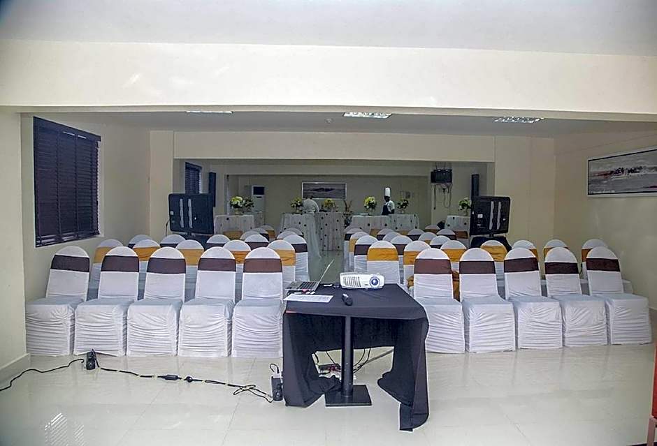 Ten Rooms Boutique Hotel Abuja