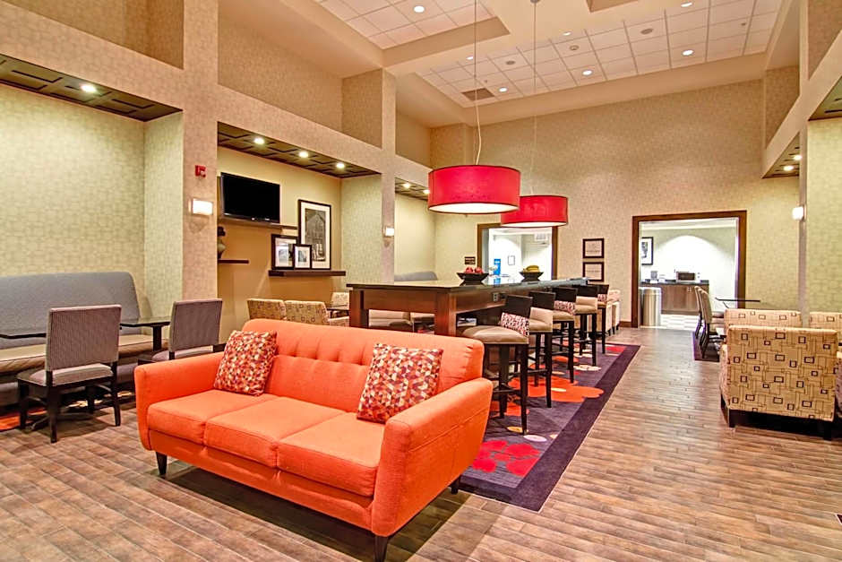 Hampton Inn & Suites By Hilton Red Deer