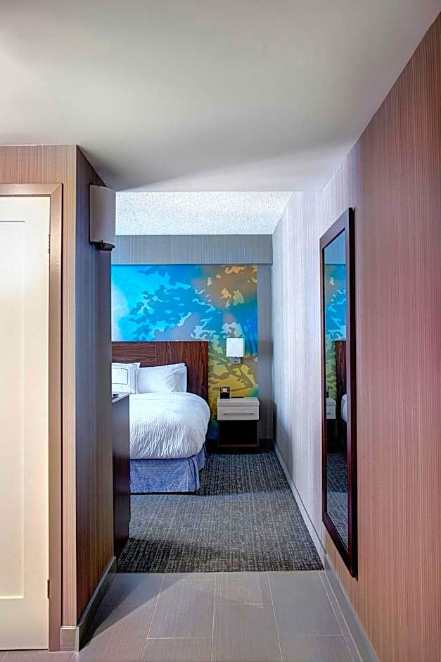Courtyard by Marriott Toronto Downtown