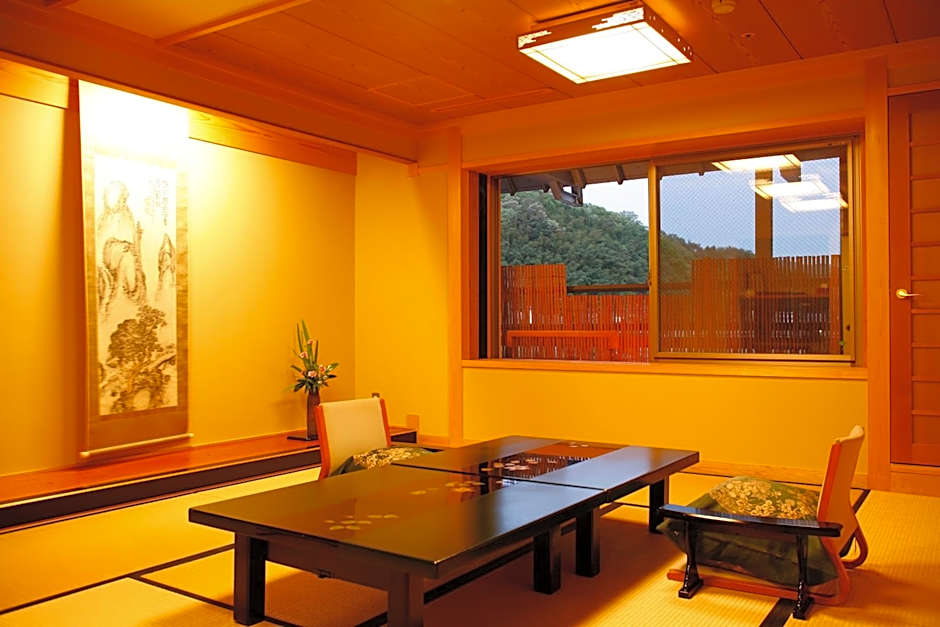 Photo 1 of 4 of Room with Tatami Area and Open-Air Bath