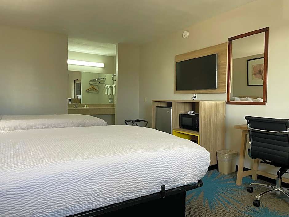Days Inn by Wyndham Temple