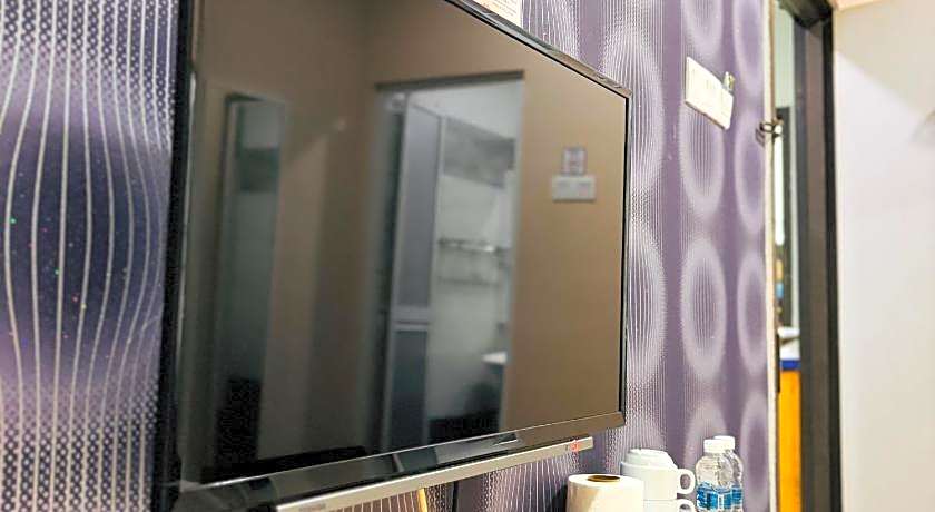 ADA Hotel & Apartment