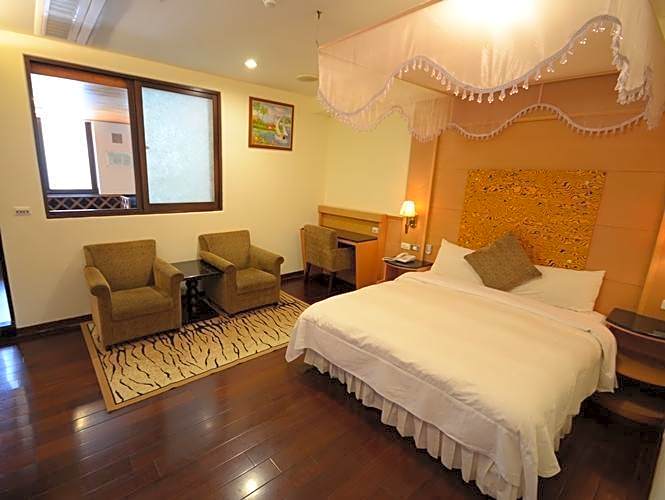 Ming Lu Holiday Hotel