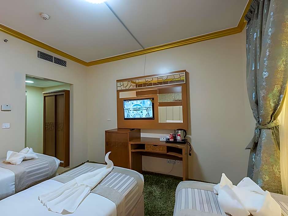 Grand Zowar Hotel