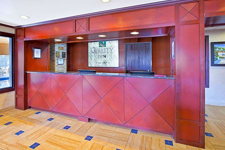 Quality Inn Marshall near I-69