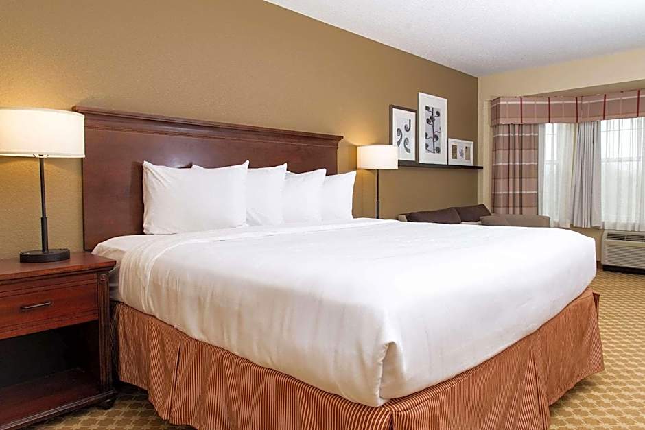 Country Inn & Suites by Radisson, Milwaukee West (Brookfield), WI