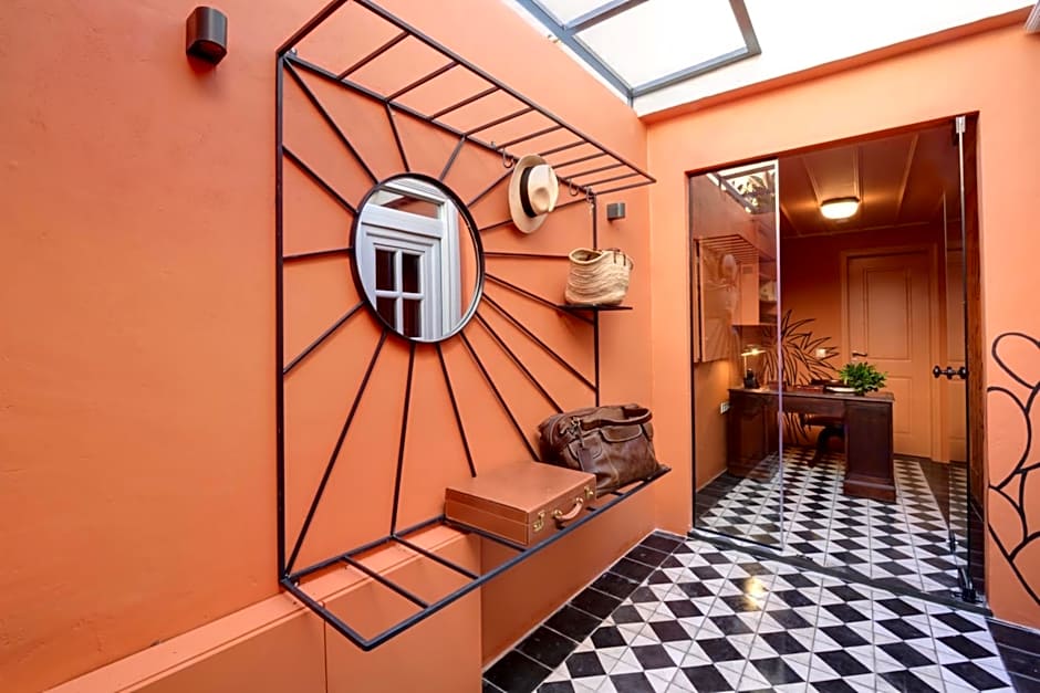 Cactus Hydra - Art Apartments