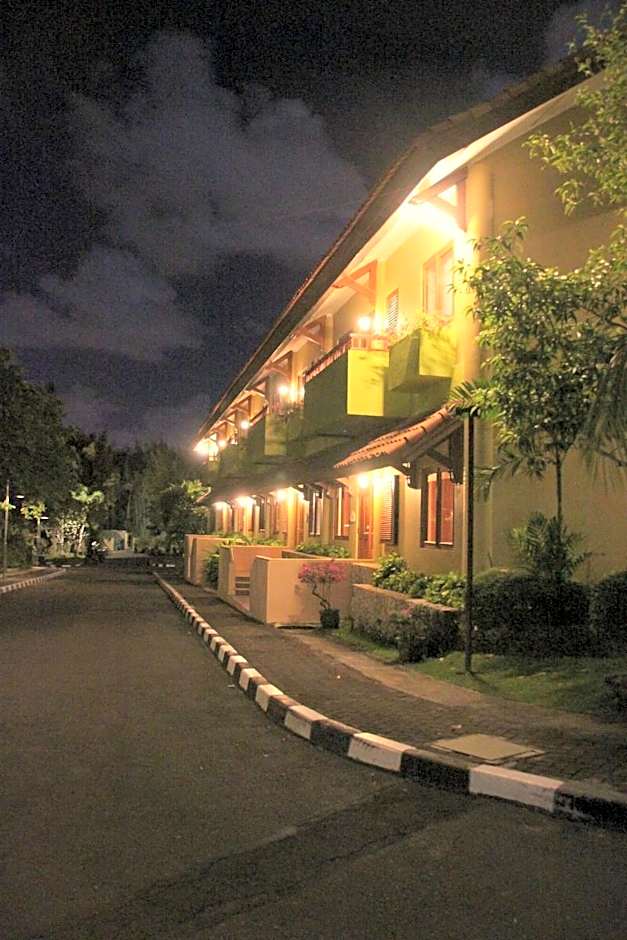 Plagoo Holiday Hotel