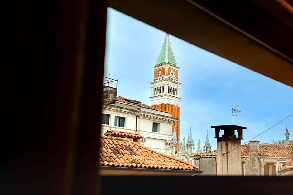 All'Angelo Art Hotel