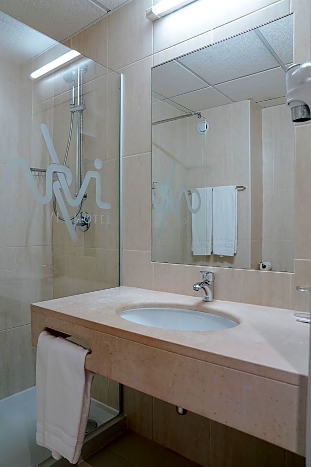Carvi Beach Hotel