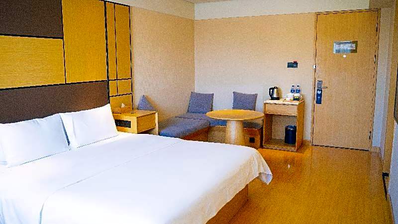 Ji Hotel Daqing Tieren Plaza