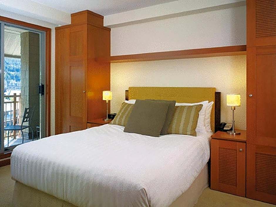 Pan Pacific Whistler Village Centre