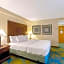 La Quinta Inn & Suites by Wyndham Boston Somerville