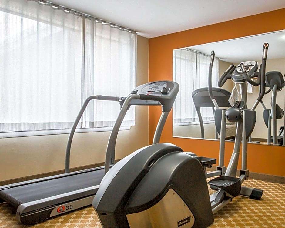 Econo Lodge Lakes Region