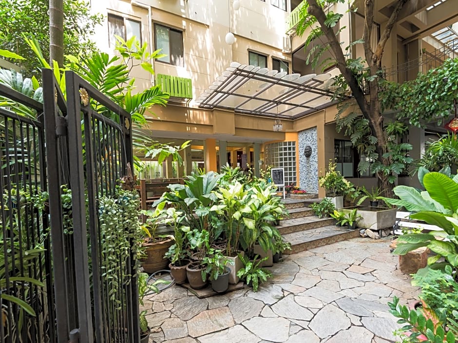 Sourire at Rattanakosin Island Hotel