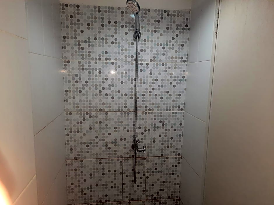 Collection O 93386 Apartemen Grand Sentraland by Mira