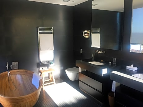 House three bedrooms