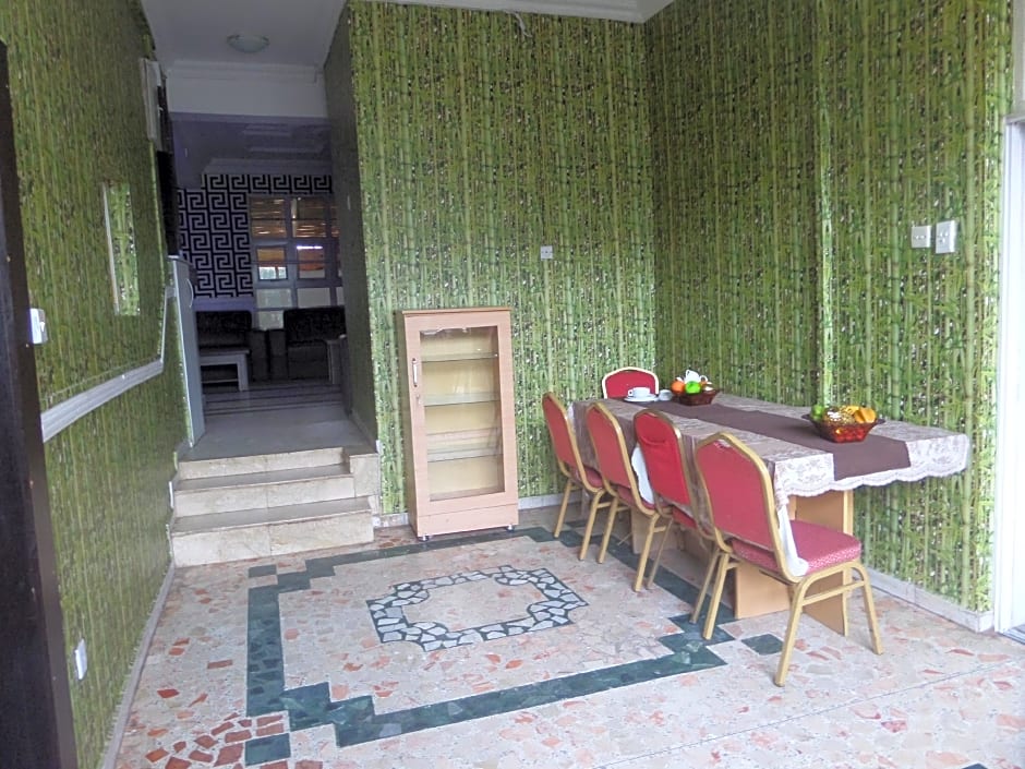 Silverland Hotels and Suites