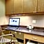 Hampton Inn By Hilton & Suites Milwaukee West