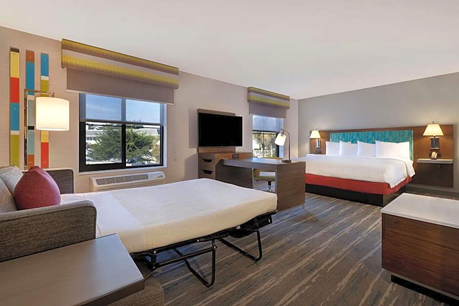 Hampton Inn By Hilton & Suites Marina