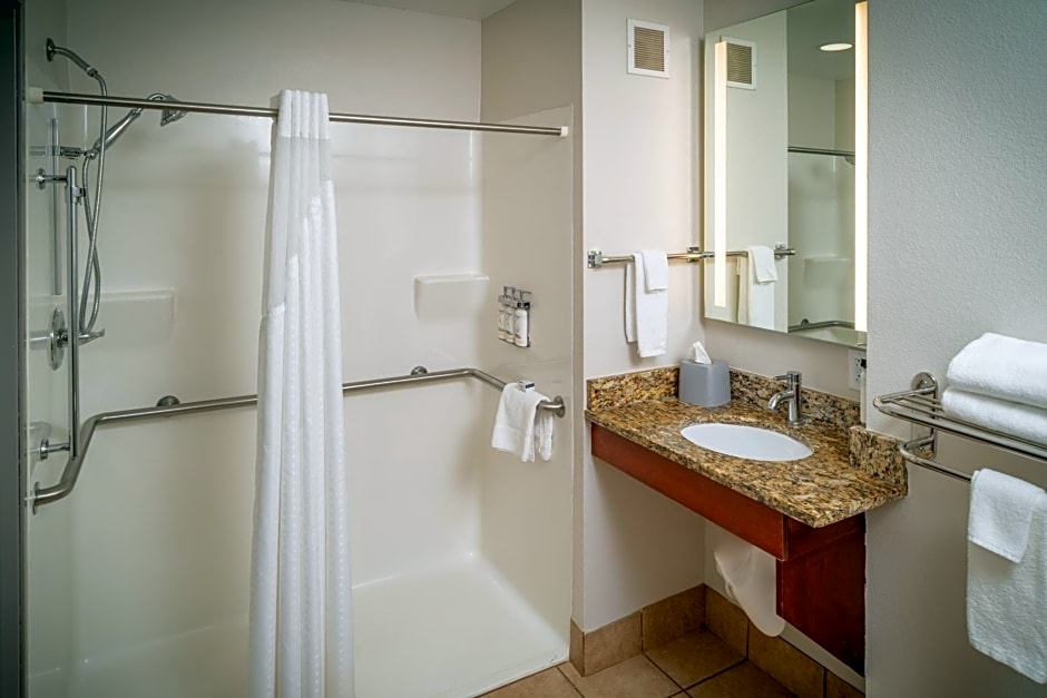 Holiday Inn Express & Suites Cross Lanes By IHG