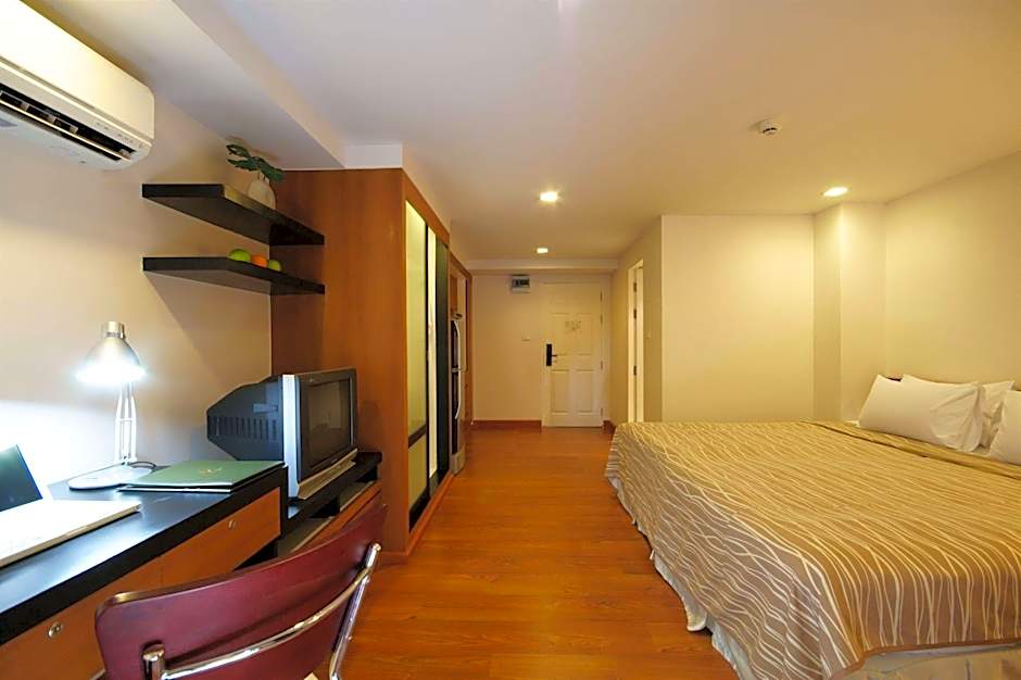 I Residence Hotel Sathorn (SHA Plus)