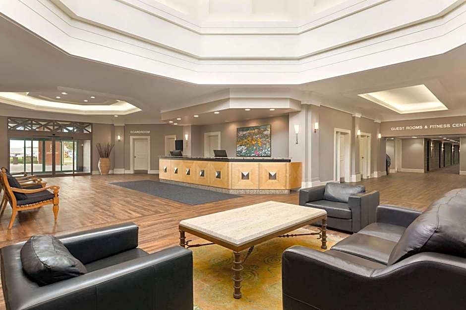 Royal Hotel Calgary, Trademark Collection by Wyndham