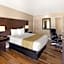 Travelodge by Wyndham Everett City Center
