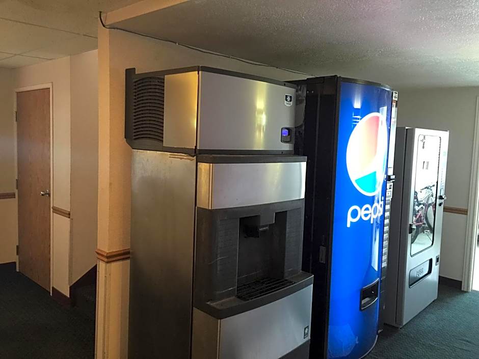 Economy Inn & Suites
