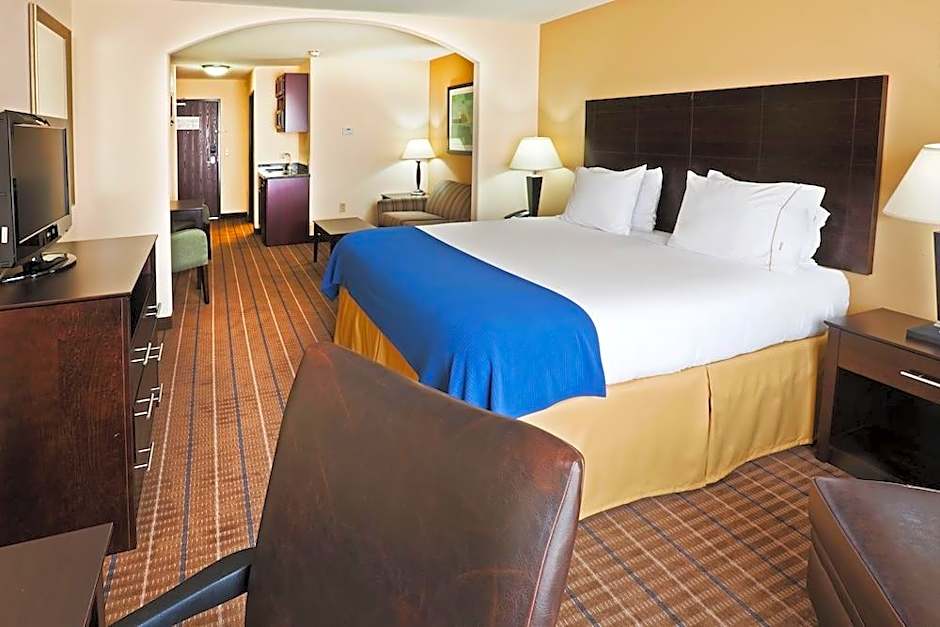 Holiday Inn Express and Suites Hotel - Pauls Valley By IHG