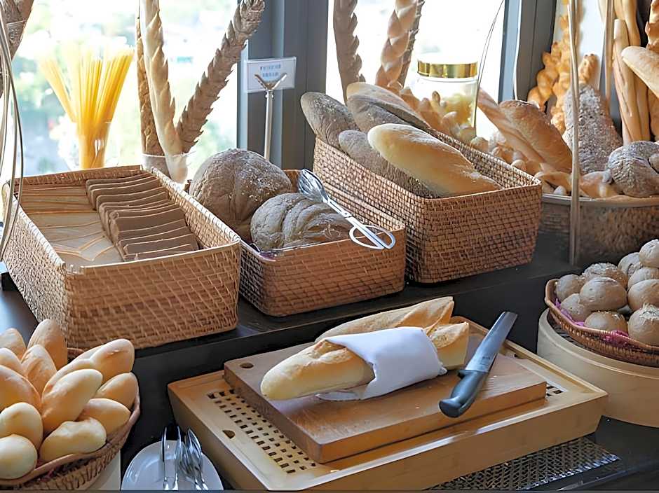 Thanh Lich Hue Hotel