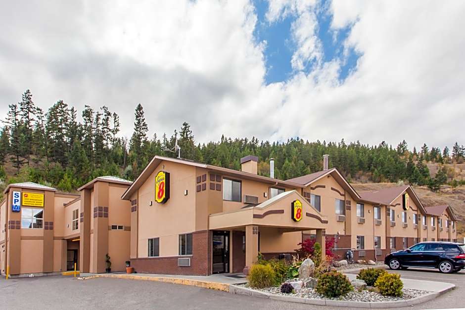 Super 8 by Wyndham Kamloops BC