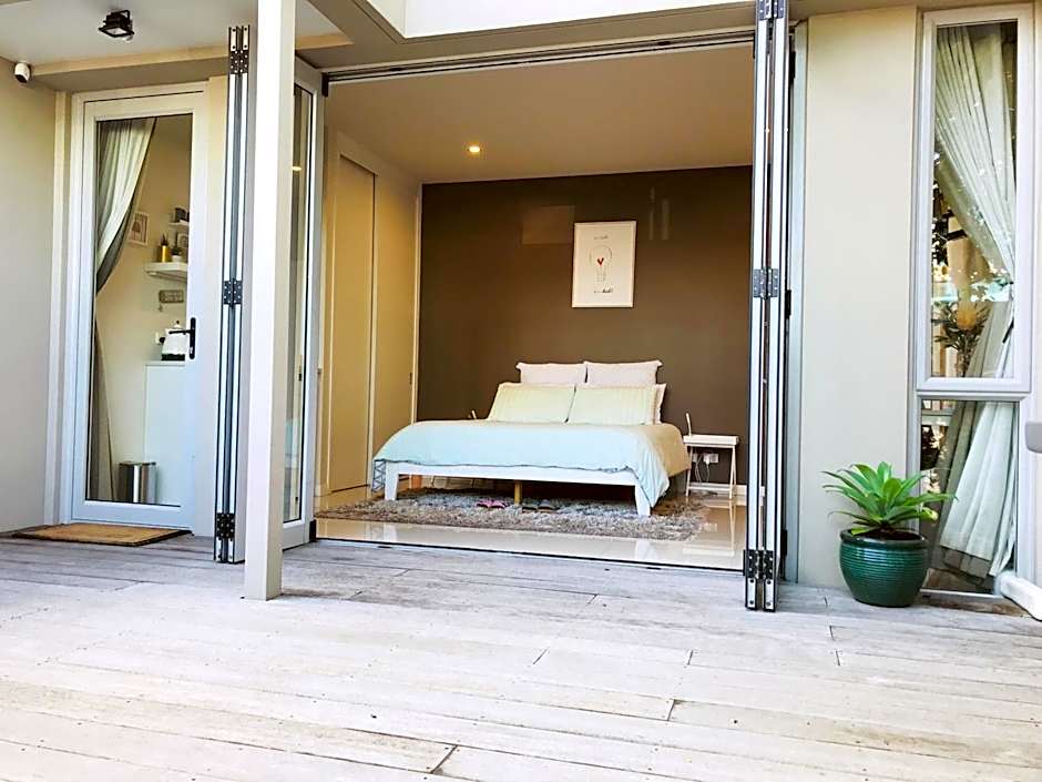 New Market Cozy Room