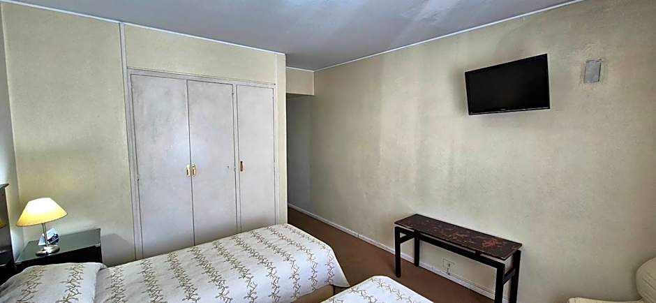 Hotel Puerta del Sol