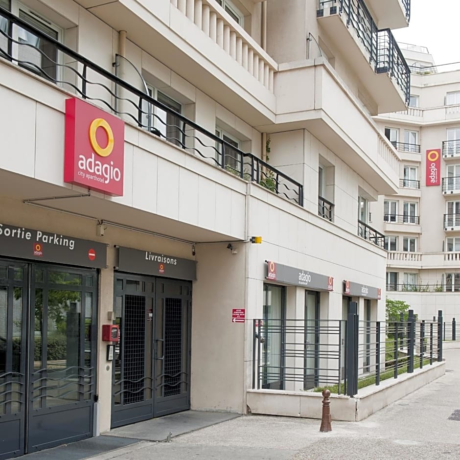 Aparthotel Adagio Porte de Versailles, ISSY LES MOULINEAUX. Rates from  EUR83.