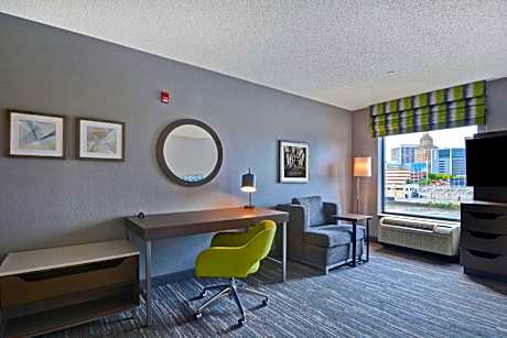 Queen Room with Two Queen Beds with Waterview
