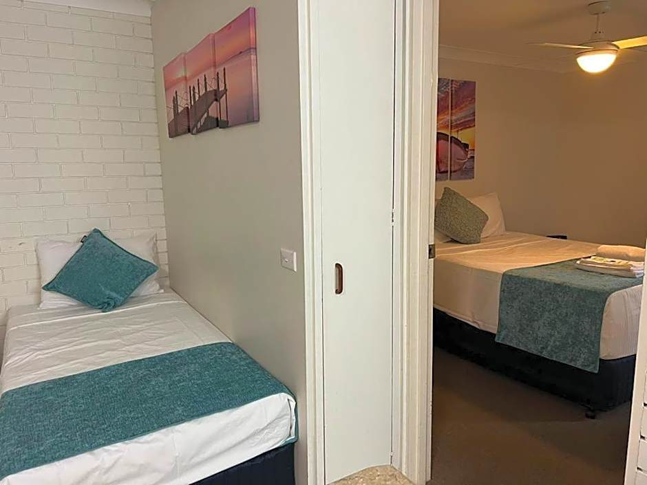Trickett Gardens Holiday Inn