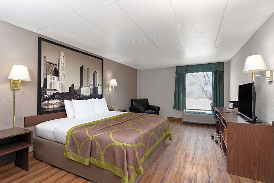 Photo 1 of 6 of 1 King Bed