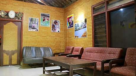 Homestay Cak Edi by ZUZU